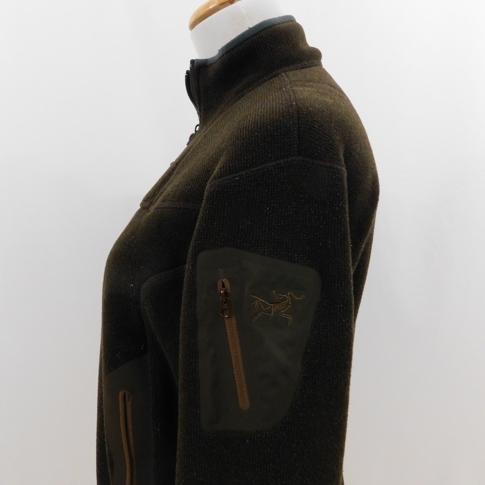 Arc’teryx Jacket - image 7